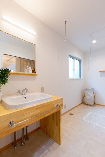 0371e7f02a8fff73f9c4a209a8fa739f